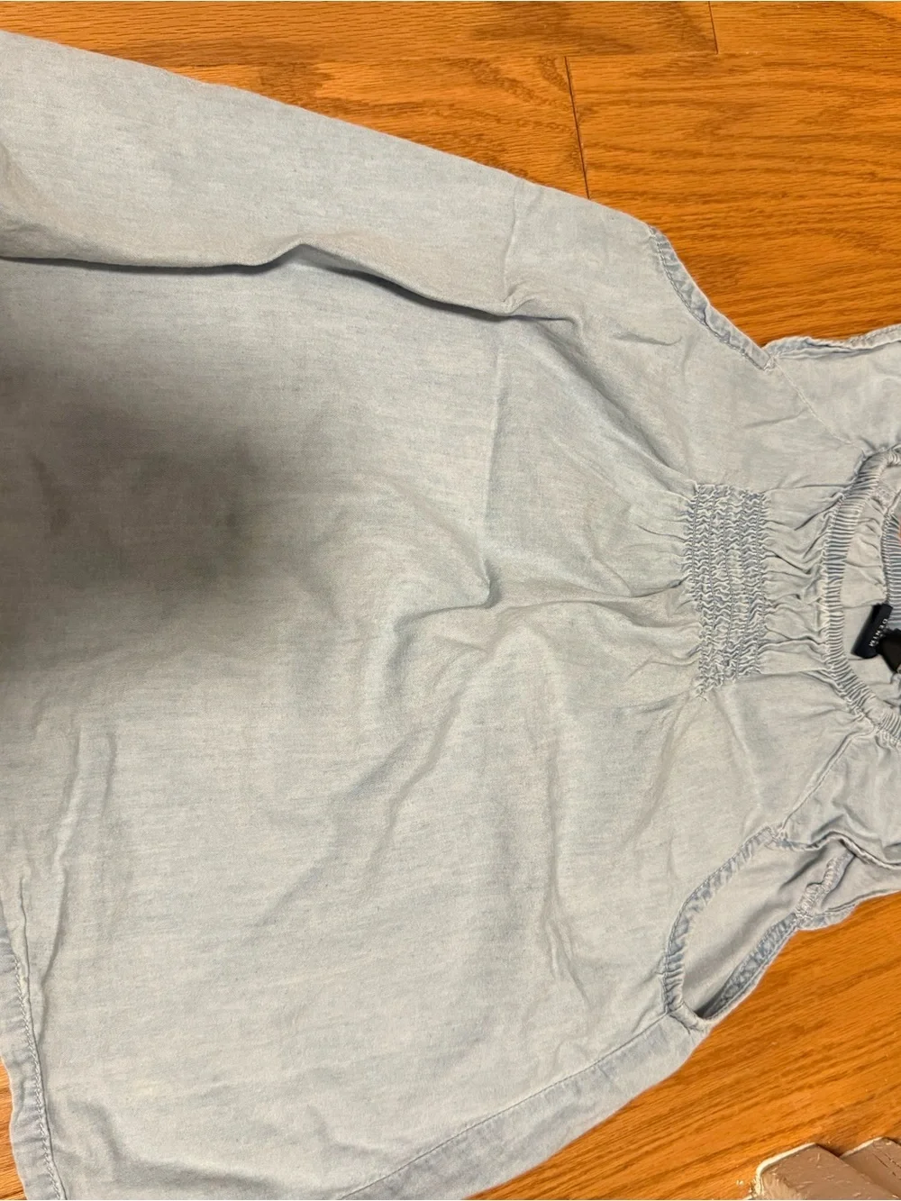 GAP Girls Light Blue Denim Smocked Flutter Sleeve Size M